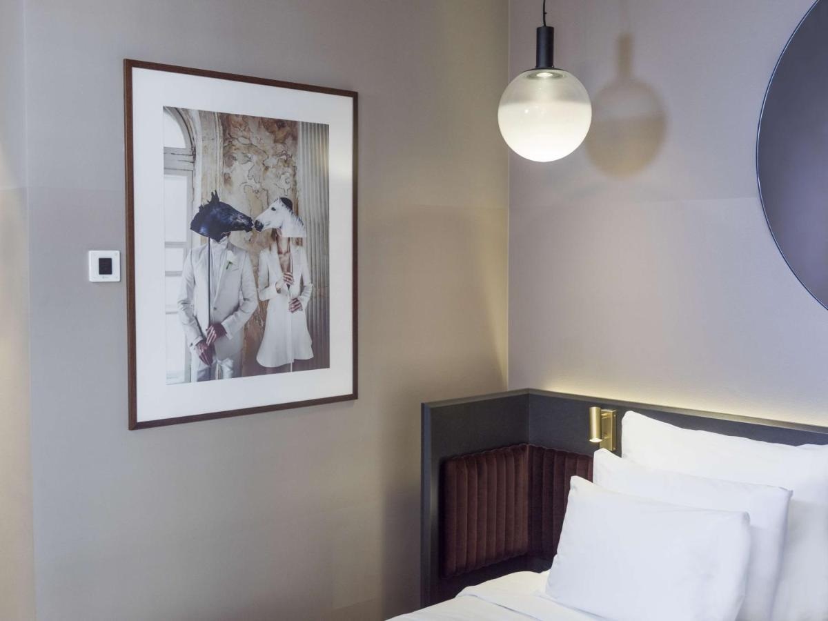 Radisson Collection, Strand Hotel, Stockholm Bagian luar foto A photograph of the 1960s by Jean-Jacques Navas